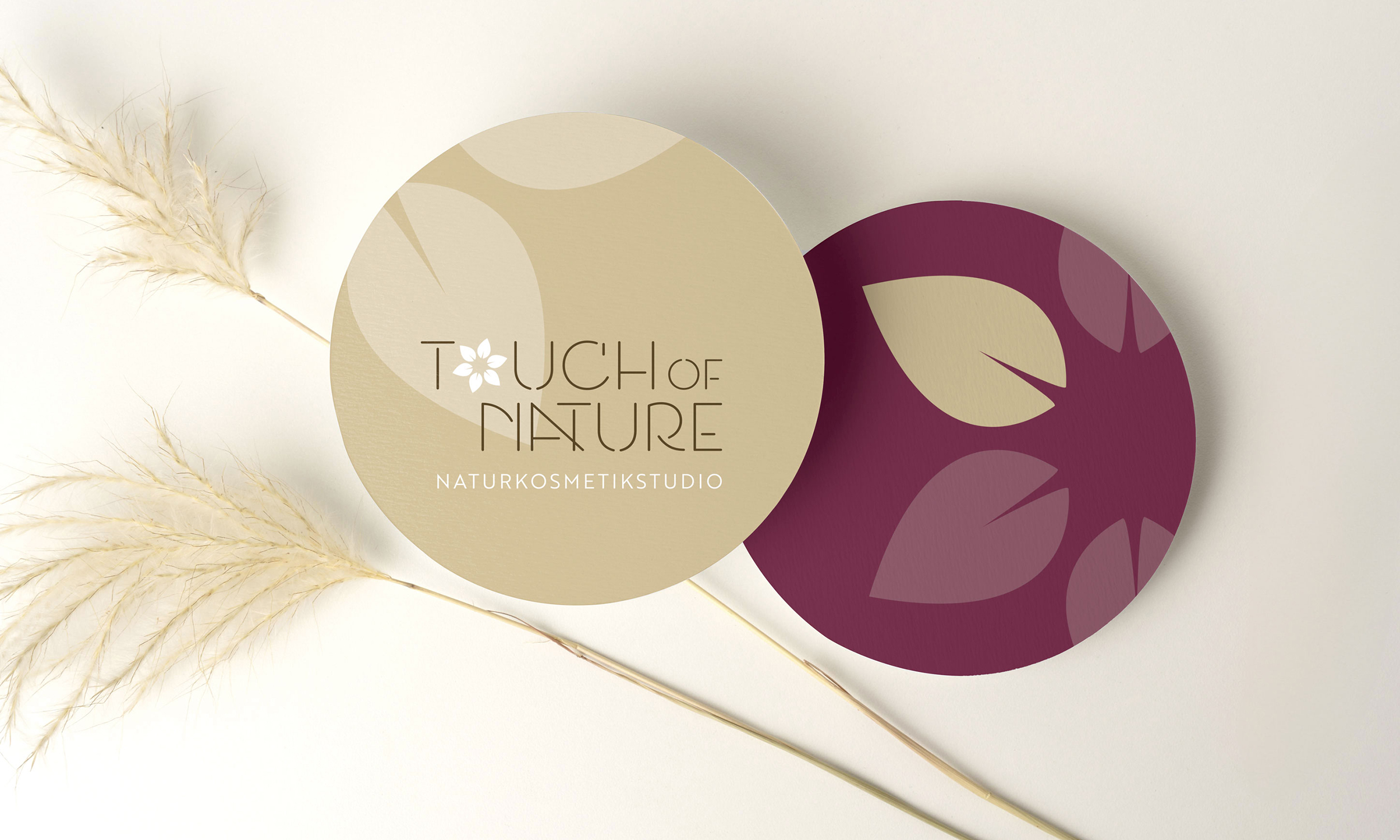Erscheinungsbild für Touch of Nature, Logo